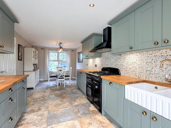 OPEN PLAN KITCHEN DINER