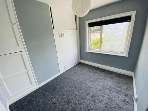 2 bed Flat to rent Image 6