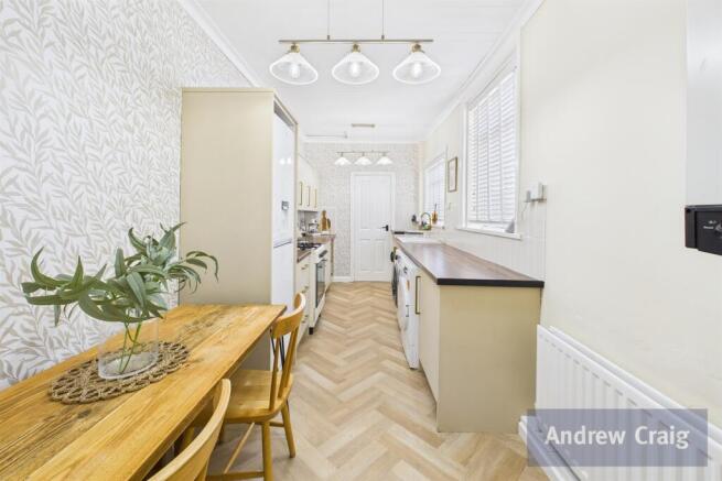 Breakfasting Kitchen