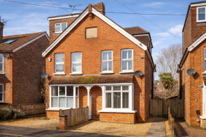 51, Queens Road, Haywards Heath RH16 1EG