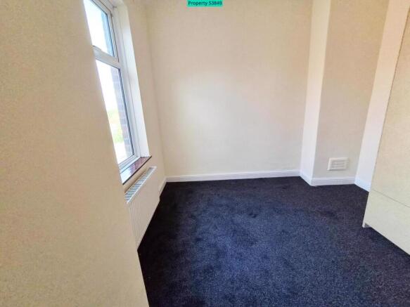 3 bed Terraced to rent Image 5