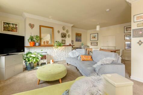 2 Olive Bank, Main Street, Gullane, East Lothian, EH31 2AB