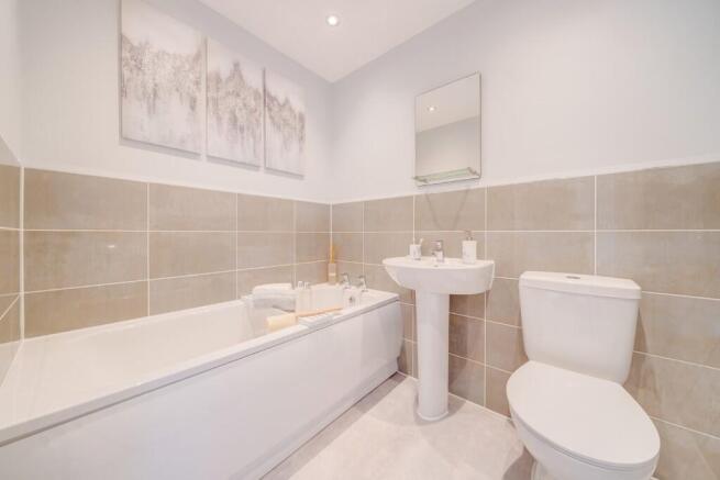 3 bed Semi-Detached for sale Image 7