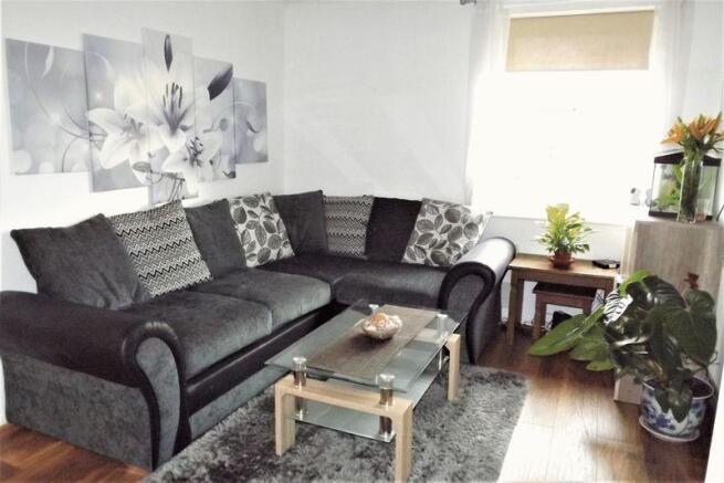 Lounge 2