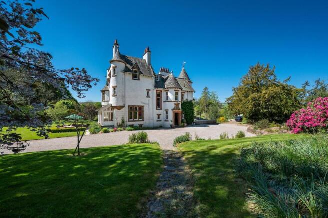 Colislinn House_001.jpg