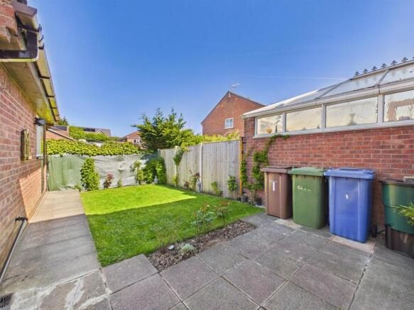 2 bed Semi-Detached for sale Image 10