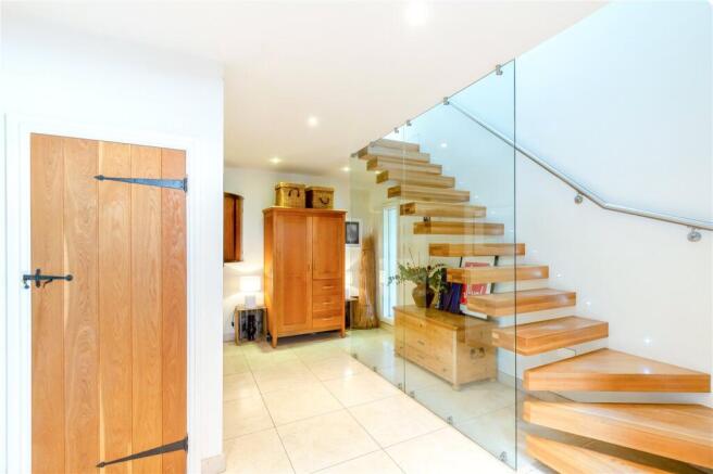 4 bed Barn Conversion for sale Image 7
