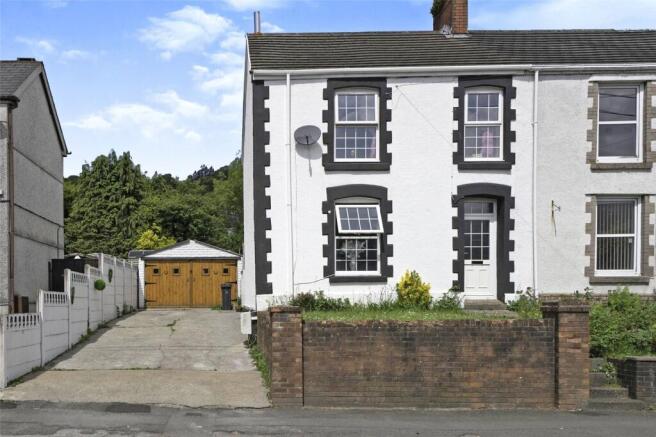 3-bed semi-detached on Swansea Road, Trebanos, Neath Port Talbot, SA8, £190,000