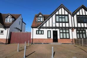 42, Meadow Way, Upminster RM14 3AD