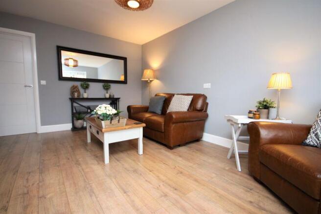 Living Room (2)