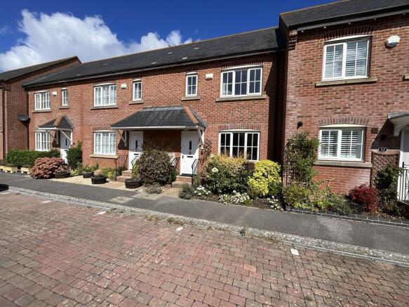 2-bed terraced on Malmesbury Close, Christchurch, £445,000