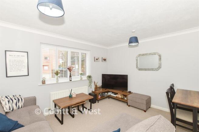 Lounge/Dining Room.