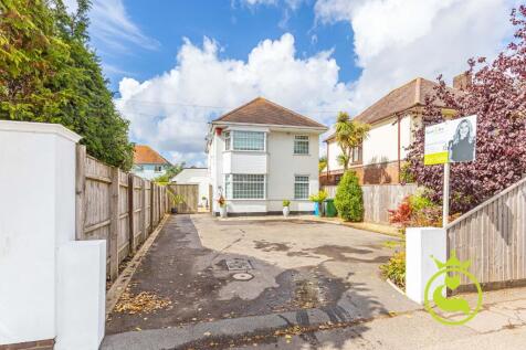 Sandbanks Road, Poole, BH14