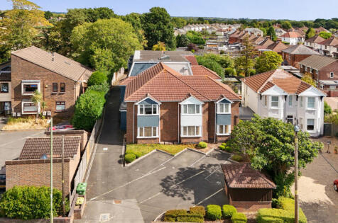 Station Road, Netley Abbey, SO31