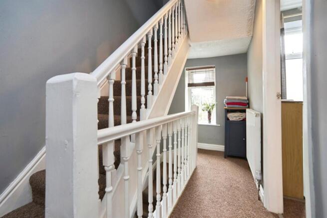 3 bed Terraced for sale Image 8