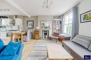 17, Tollington Way, London N7 6RG