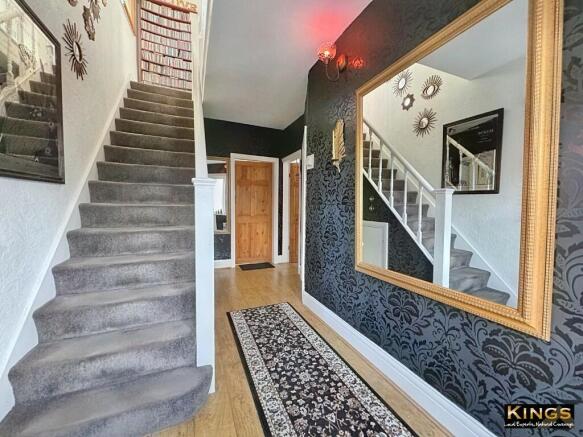 3 bed Semi-Detached for sale Image 11