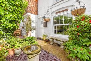 111 Flint Cottage, Mongeham Road, Deal CT14 9LJ