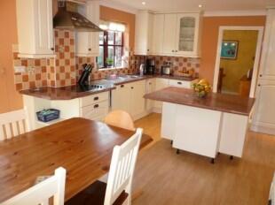 Kitchen/breakfast