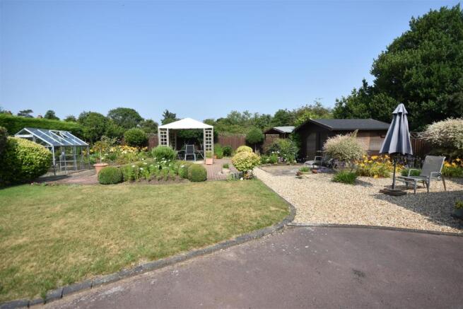 rear garden.JPG