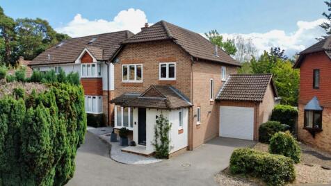 Furse Close, Camberley