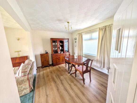 3 bed Semi-Detached for sale Image 4