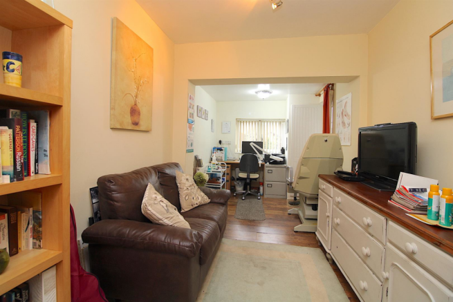 Home Office/Reception Room/Potential Bedroom