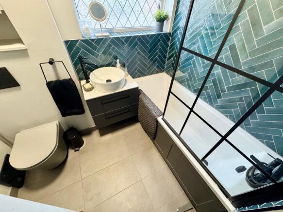 Photo 11