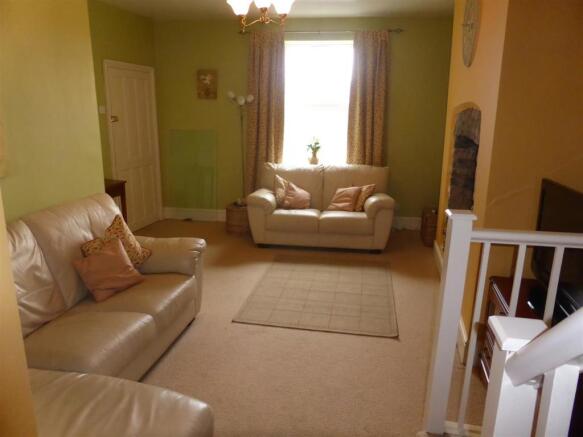SITTING ROOM