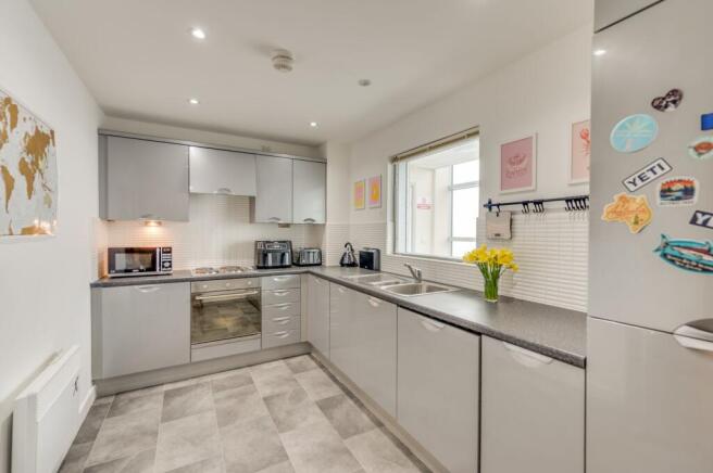 KITCHEN/DINER AND LOUNGE