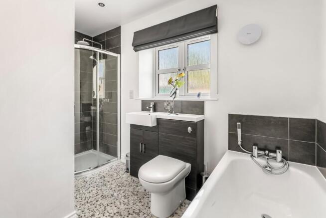 2 bed Bungalow for sale Image 10
