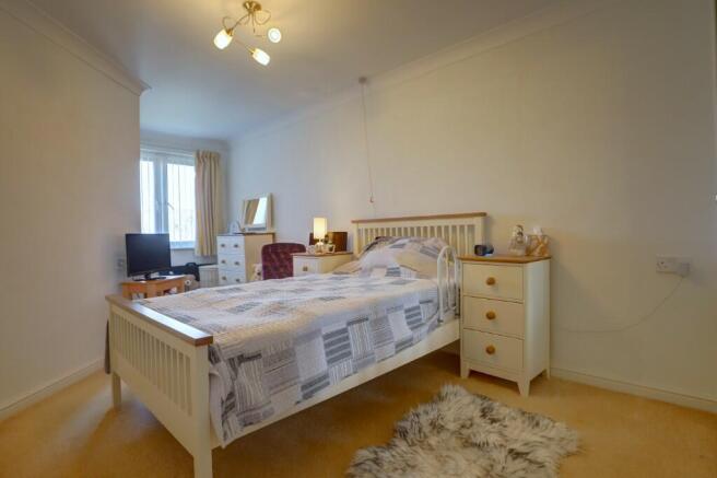 1 bed Flat for sale Image 5