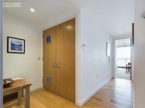 Hallway .3.jpg