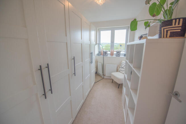 4 bed Town House for sale Image 11