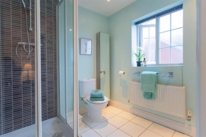 En Suite Upperfield.jpg