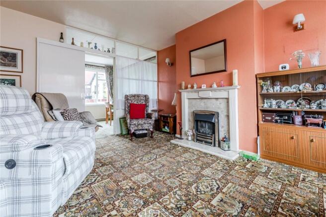 3 bed Semi-Detached for sale Image 3