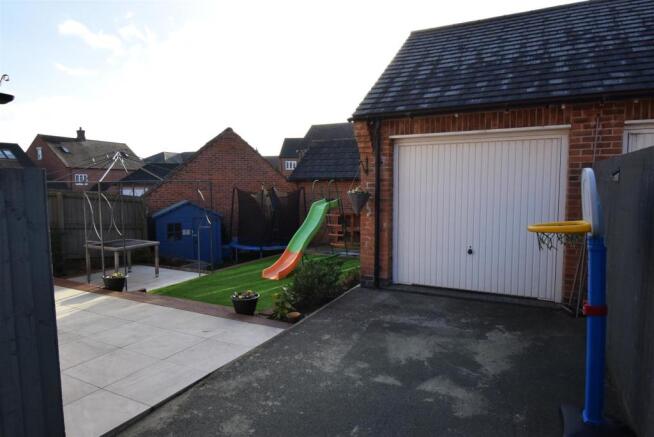 Garage-Front