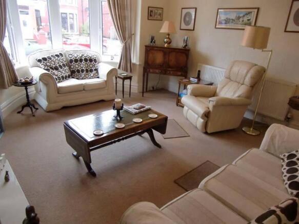 lounge b