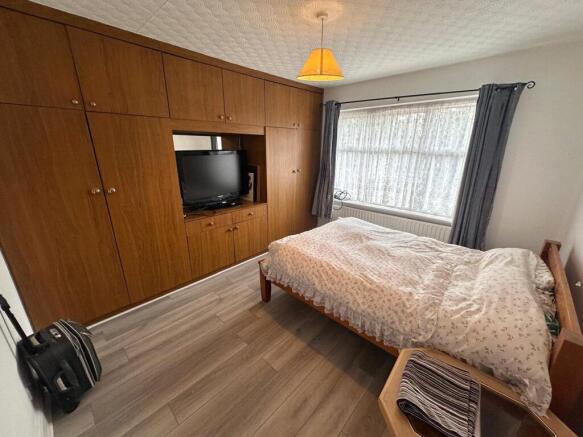 Room (2)