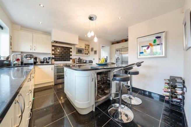 67 Northampton Road, Towcester