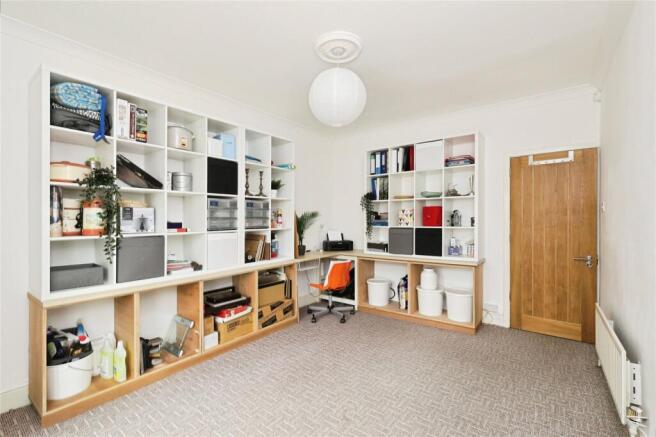 4 bed Detached for sale Image 11