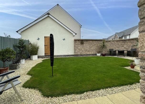 Garden 1.jpg