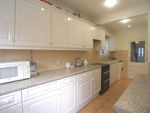 Kitchen/Breakfast Room