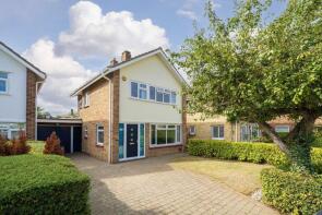5, Saxonbury Avenue, Sunbury-on-thames TW16 5EY