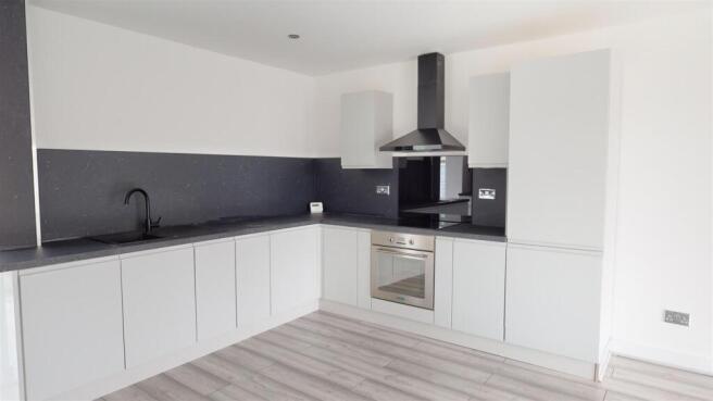 3 bed Semi-Detached for sale Image 7