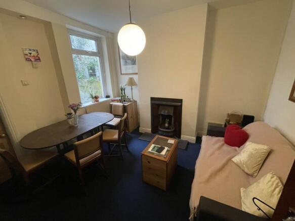 Living room (2)
