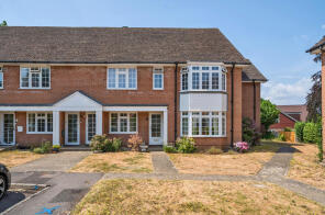 7, Heathfield Court, Fleet GU51 5DX