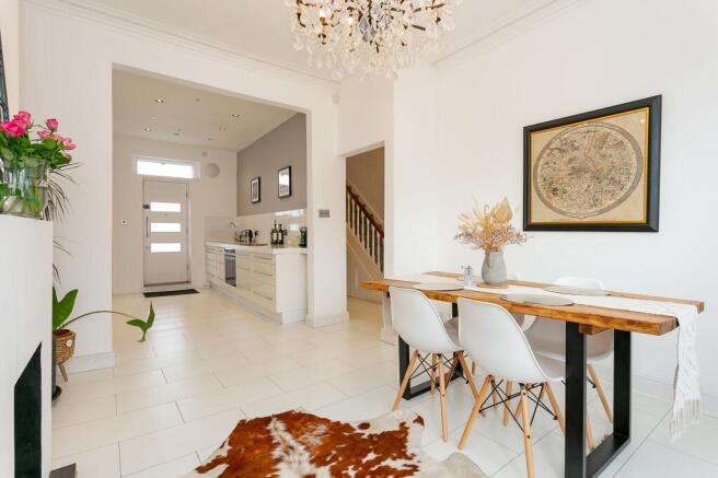 2 bed Apartment to rent Image 7