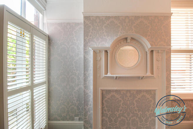 Dining room feature fire surround