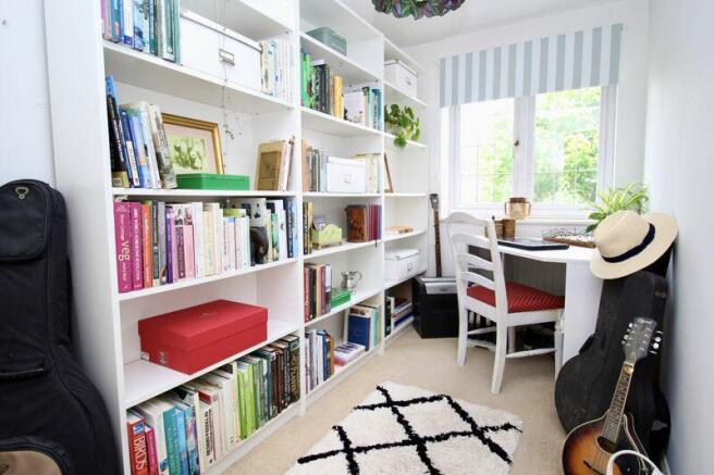 Bedroom/Home Office
